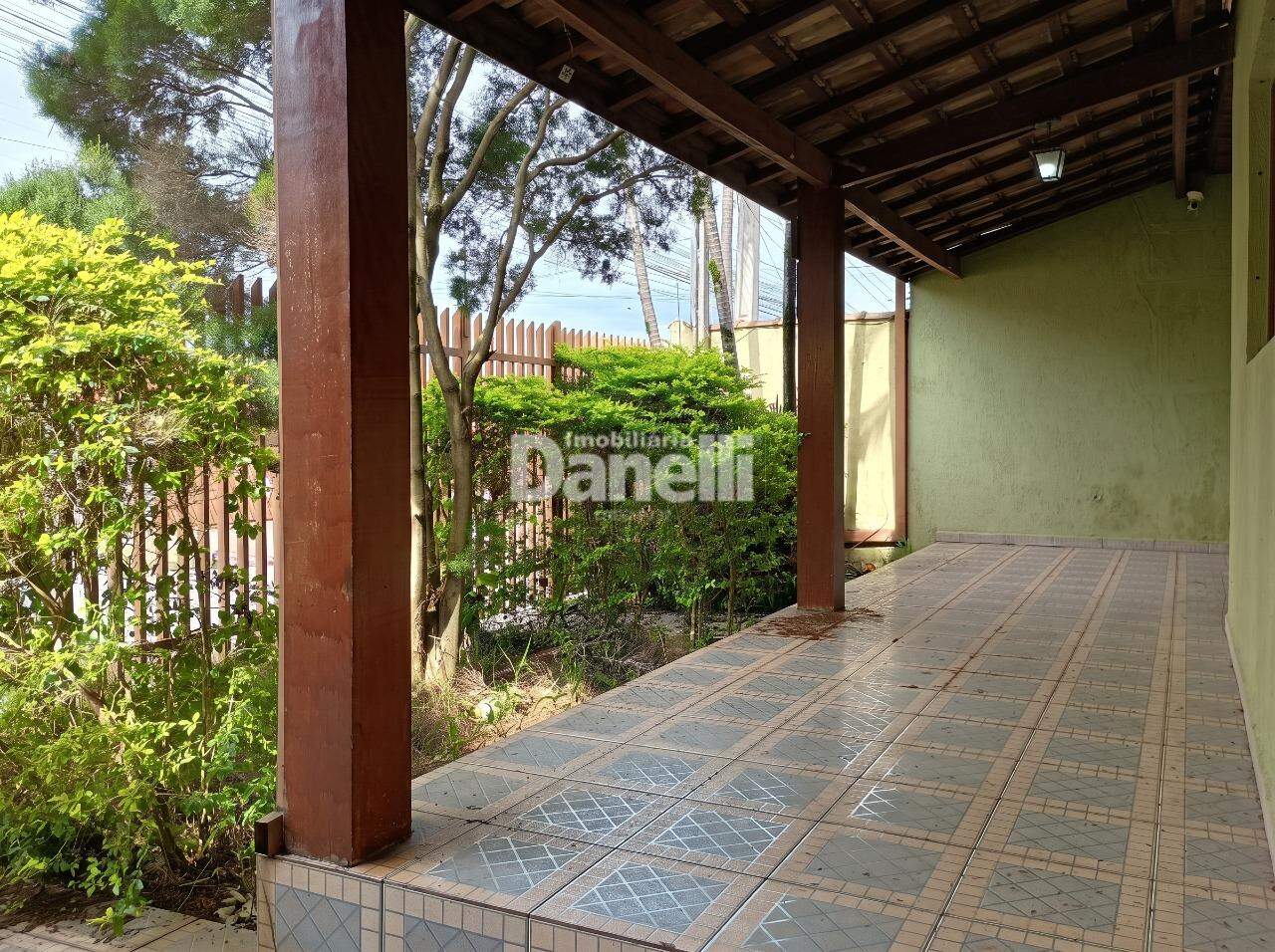 Casa à venda no Barreiro: Varanda