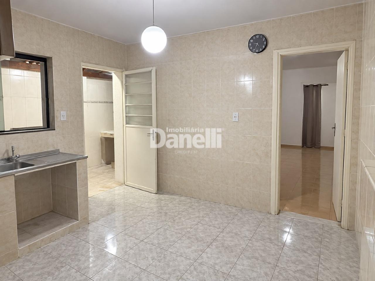 Casa à venda no Jardim Ana Emília: 