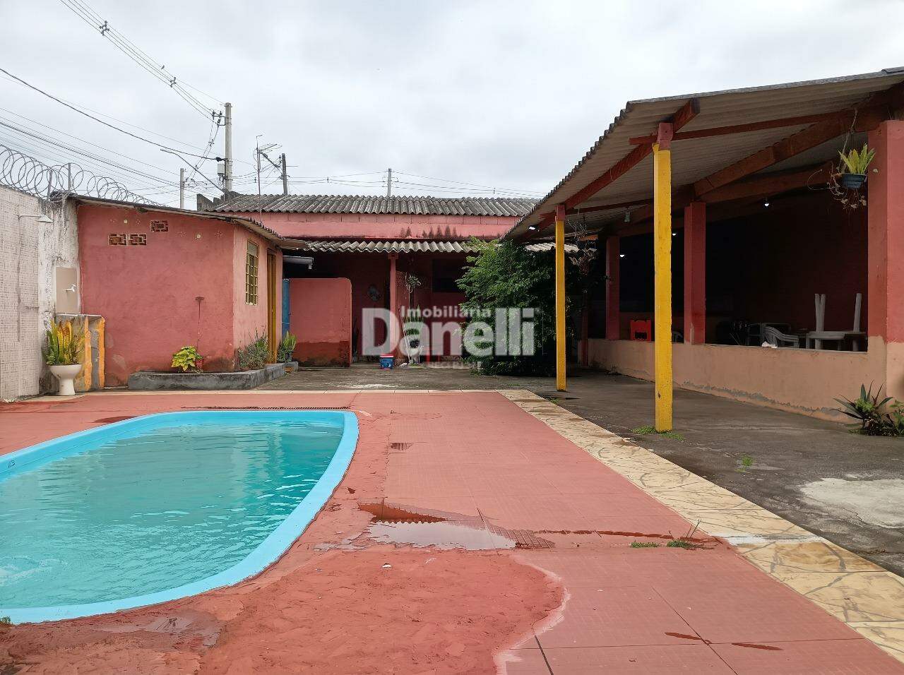 Casa à venda no Loteamento Jardim Maracaíbo: Piscina