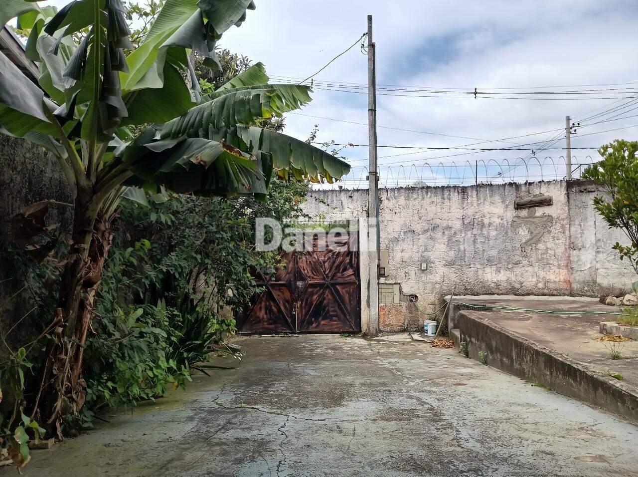 Casa à venda no Loteamento Jardim Maracaíbo: Quintal