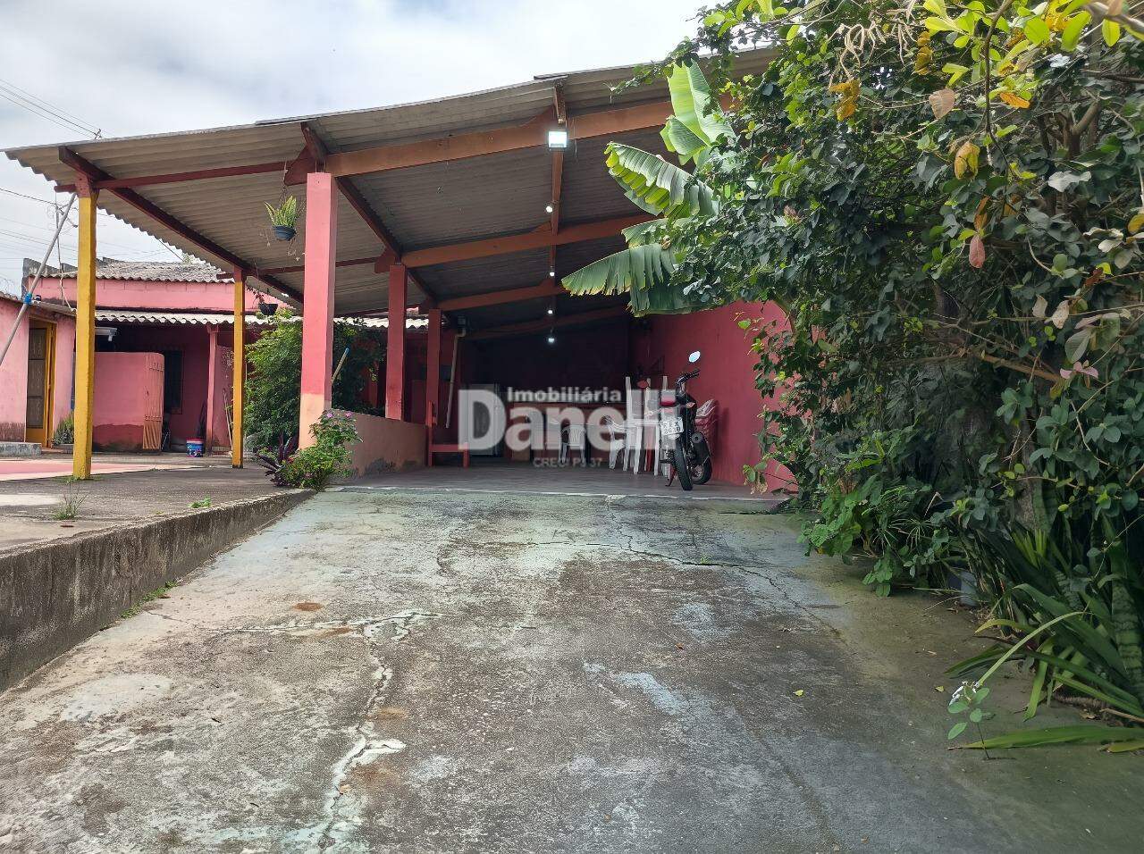 Casa à venda no Loteamento Jardim Maracaíbo: Quintal
