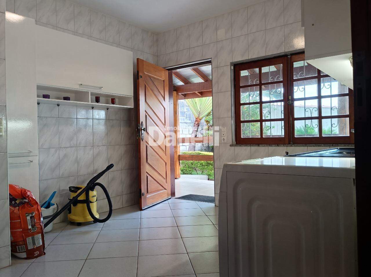 Casa em Condomínio à venda no Residencial Eldorado: Lavanderia