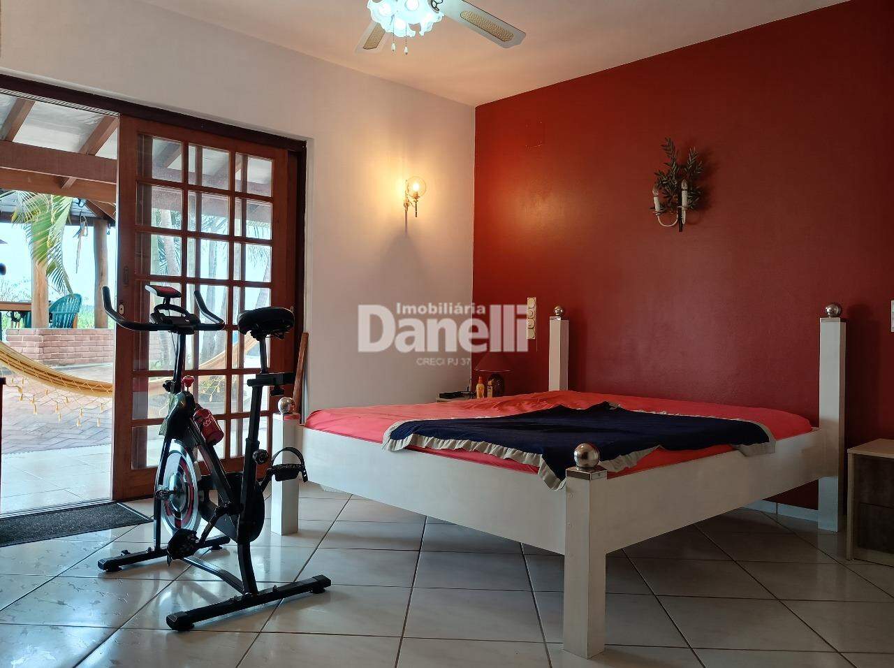 Casa em Condomínio à venda no Residencial Eldorado: Quarto 1 + Suíte - Térreo