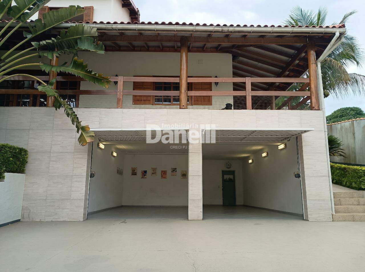 Casa em Condomínio à venda no Residencial Eldorado: Garagem