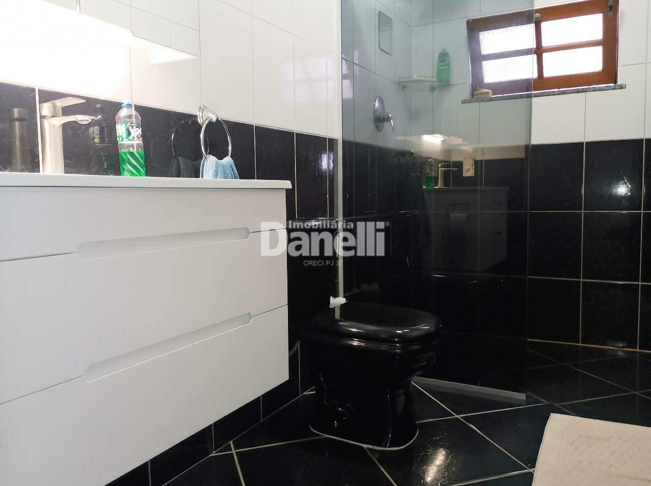 Casa em Condomínio à venda no Residencial Eldorado: Banheiro Social