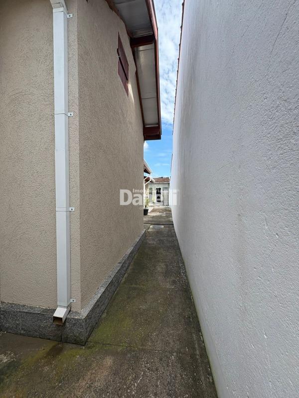 Casa para aluguel no Centro: 