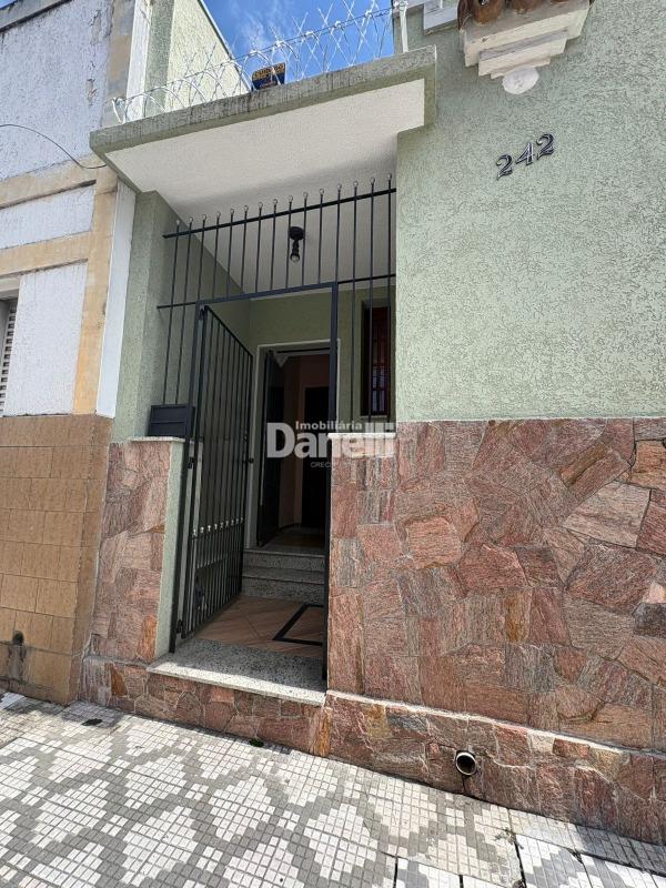 Casa para aluguel no Centro: 