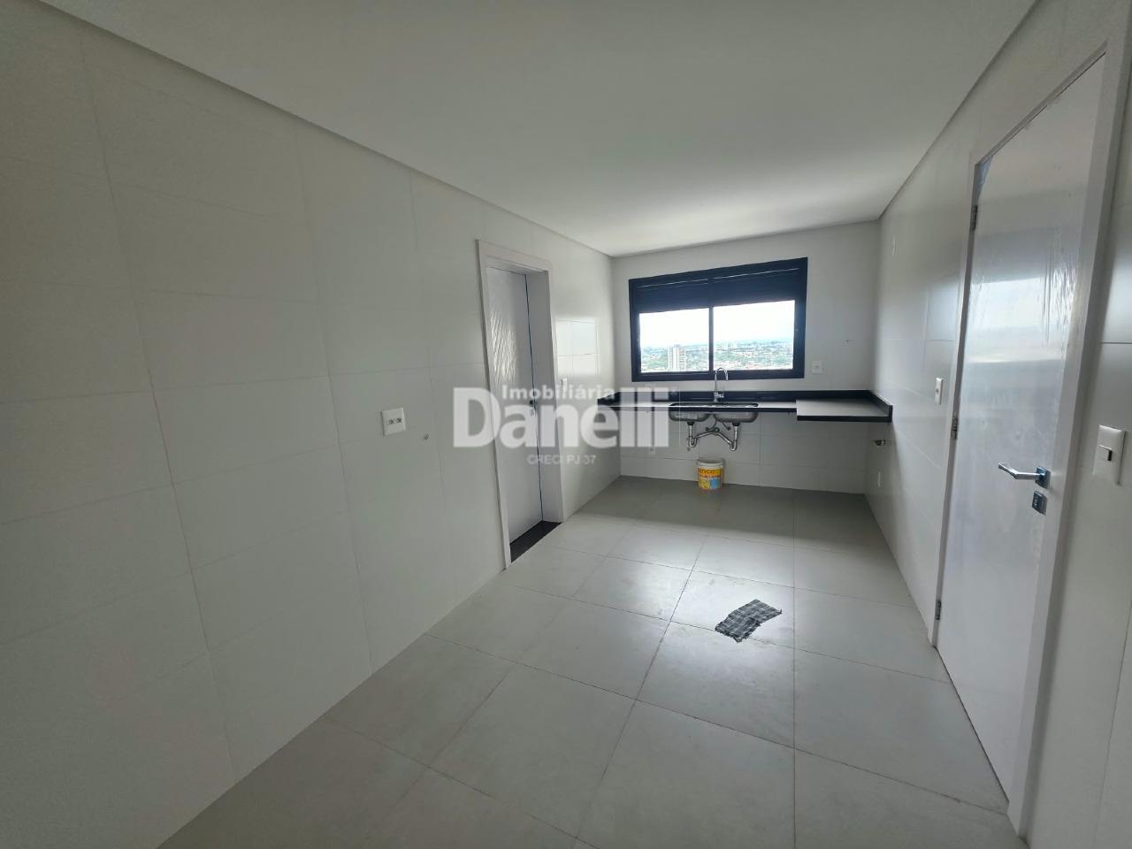 Apartamento à venda no Jardim das Nações: 