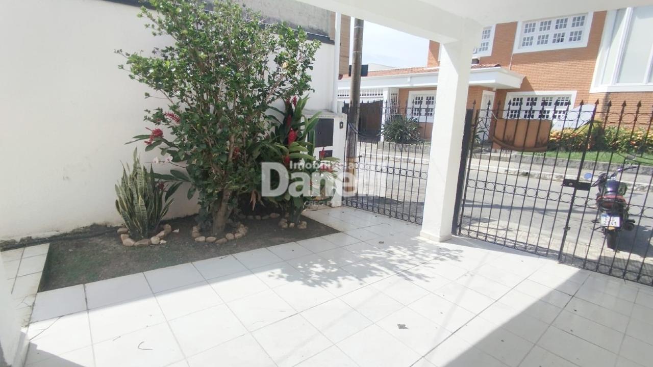 Casa para aluguel no Santa Rita: 