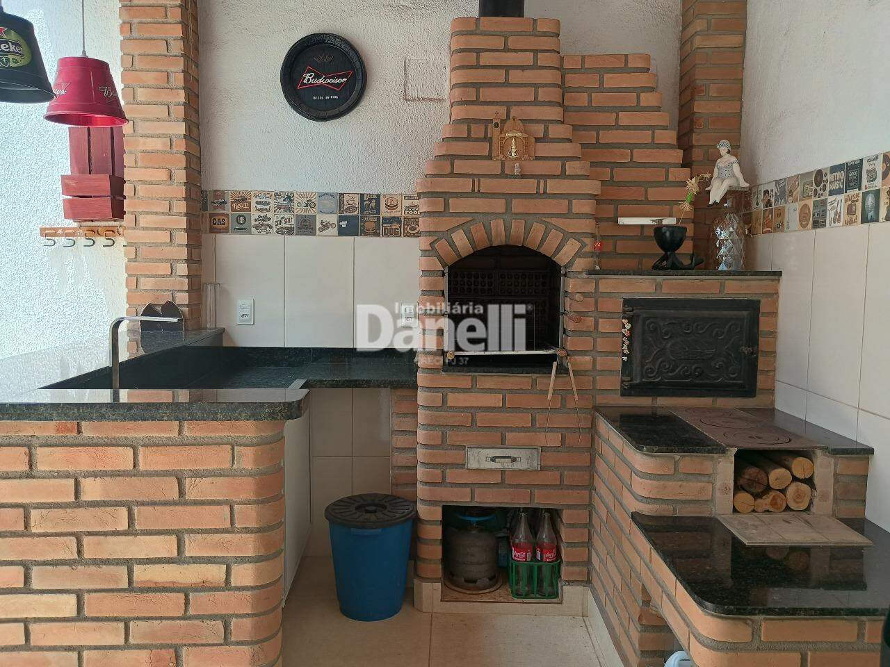 Casa em Condomínio à venda no Barreiro: Área Gourmet