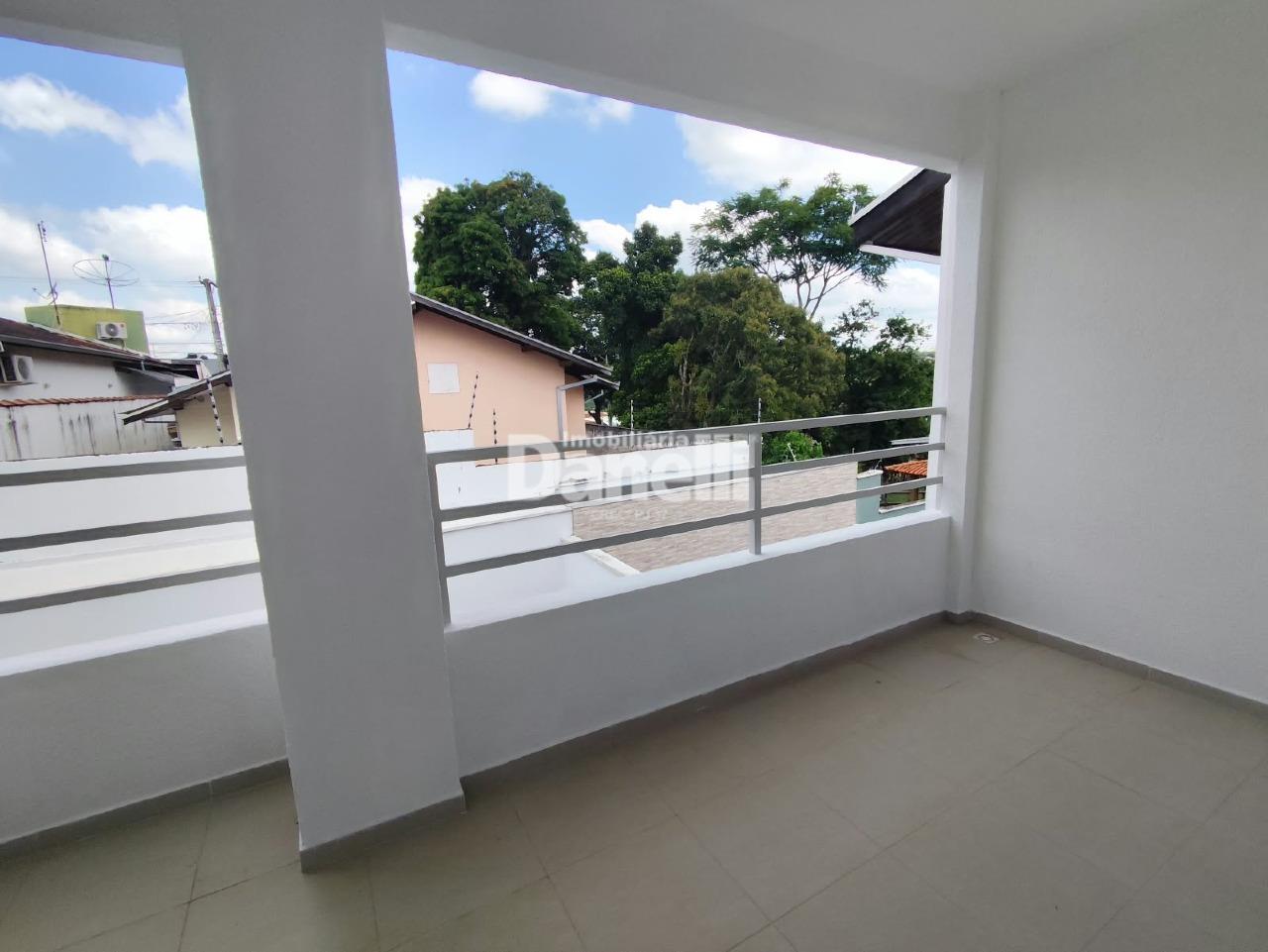 Casa em Condomínio para aluguel no Barreiro: 
