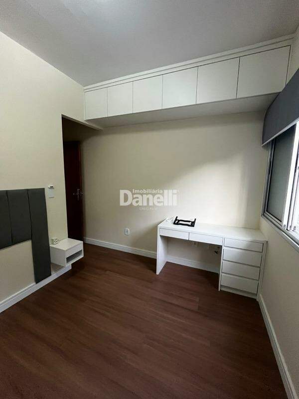 Sobrado para aluguel no Residencial Portal da Mantiqueira: 