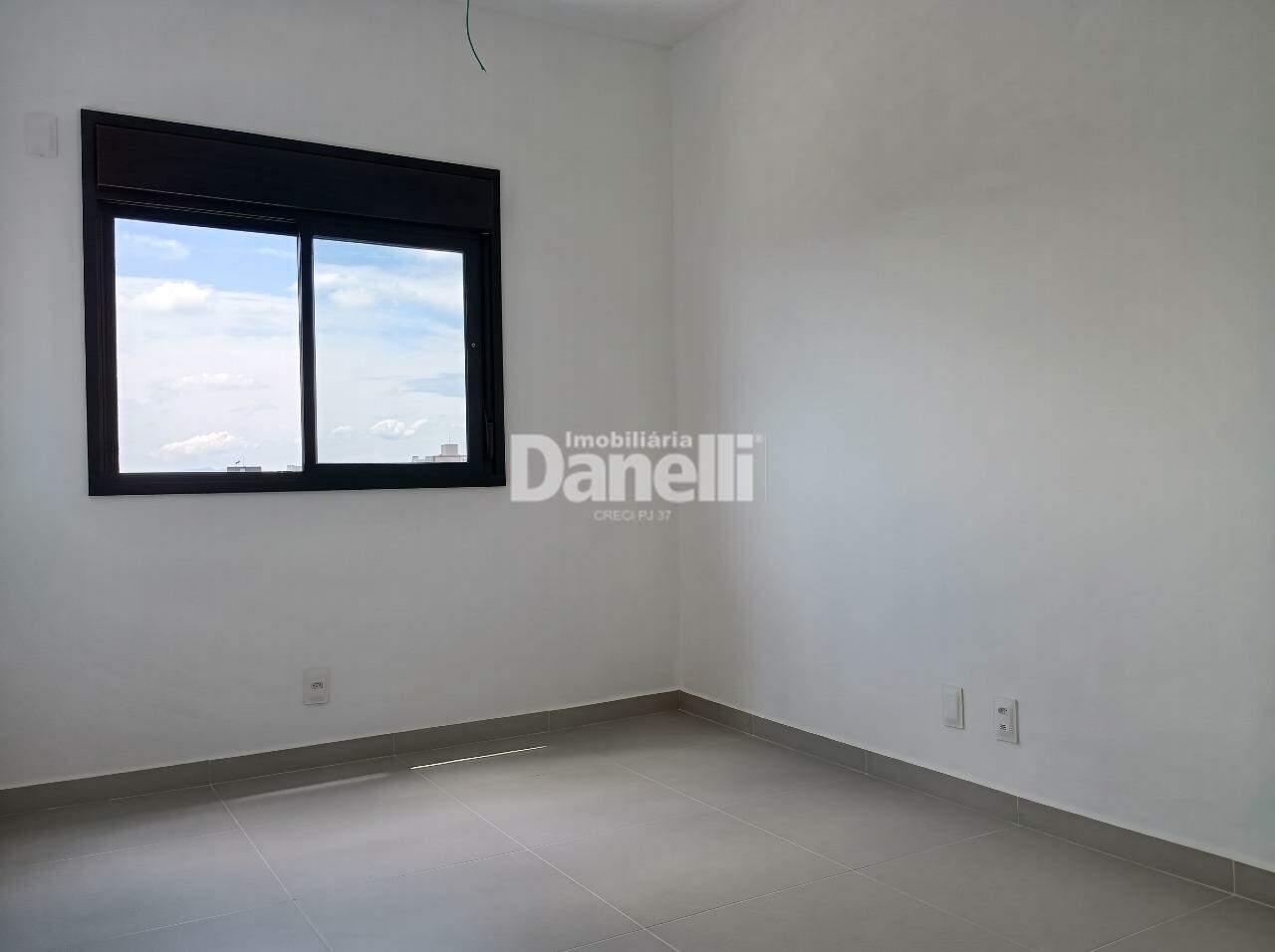 Apartamento à venda no Jardim das Nações: Quarto suíte
