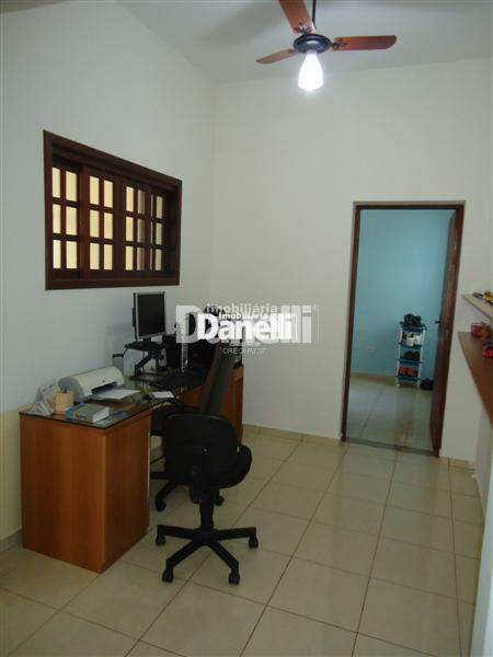 Casa à venda no Jardim Santa Clara: 