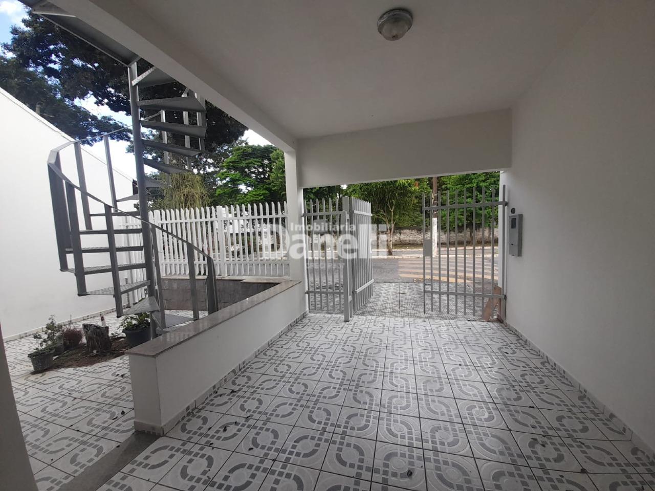 Casa para aluguel no Quiririm: 