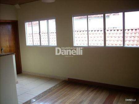 Ponto Comercial à venda no Centro: Ponto Comercial à venda, Centro - Taubaté/SP