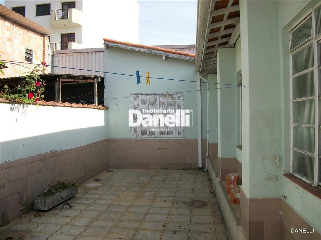 Casa à venda no Centro: 