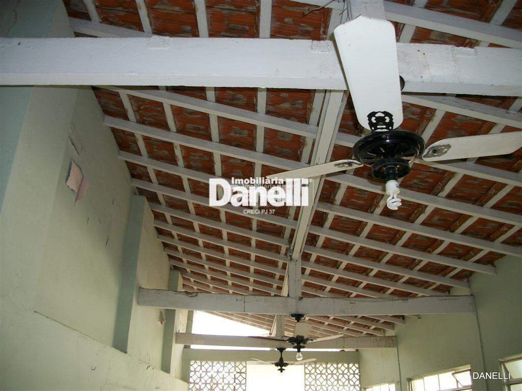 Casa à venda no Centro: 