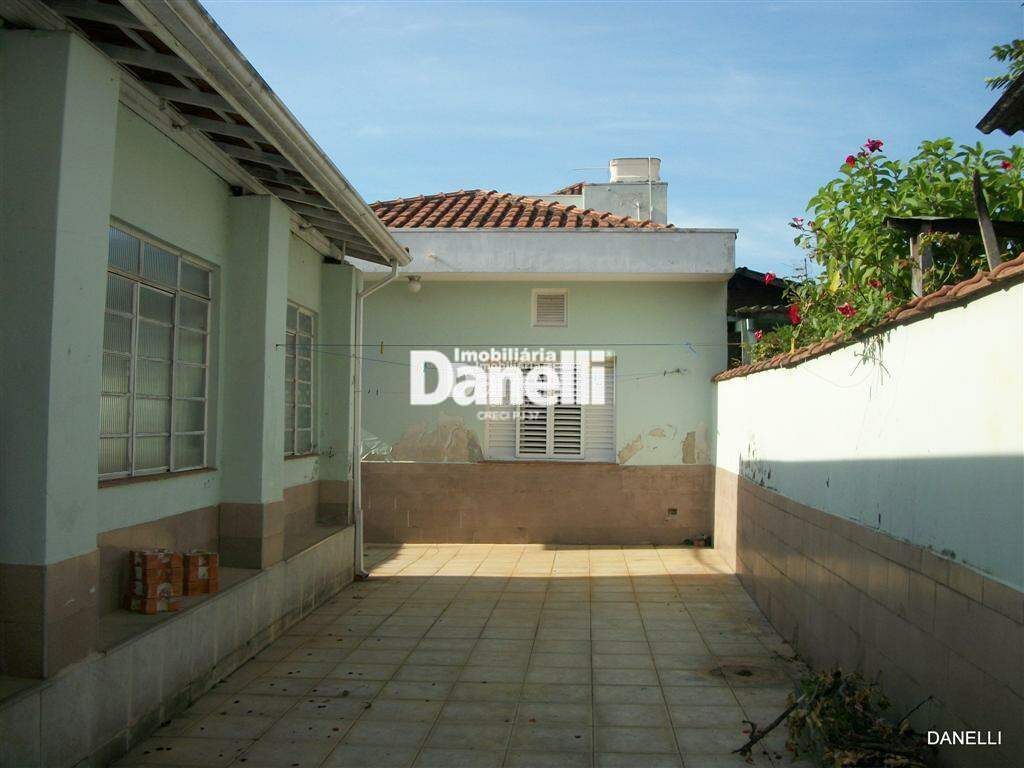 Casa à venda no Centro: 