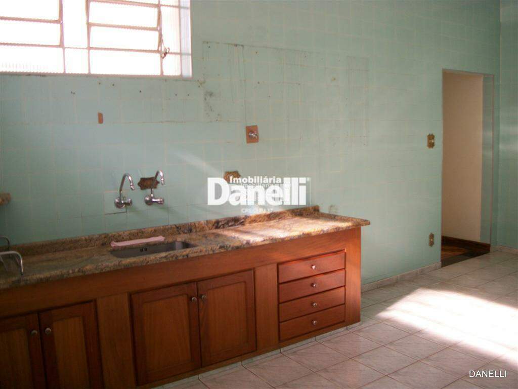 Casa à venda no Centro: 