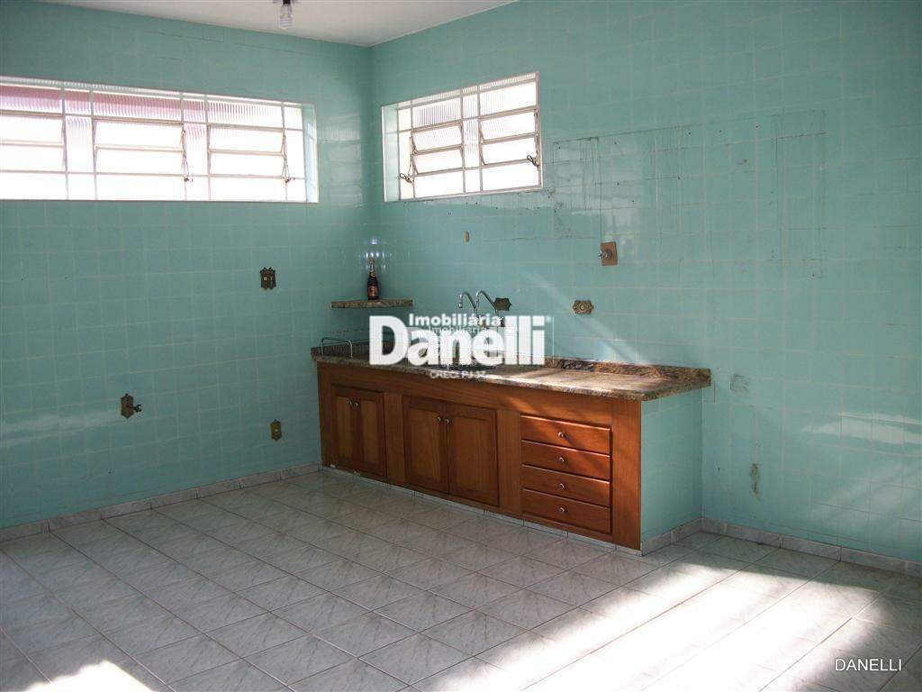 Casa à venda no Centro: 