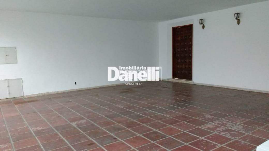 Casa à venda no Centro: 