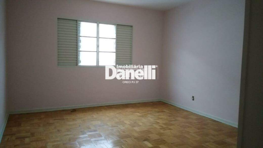 Casa à venda no Centro: 