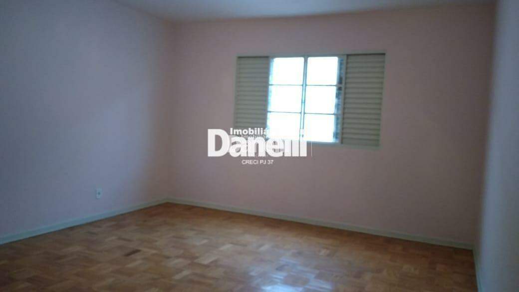 Casa à venda no Centro: 