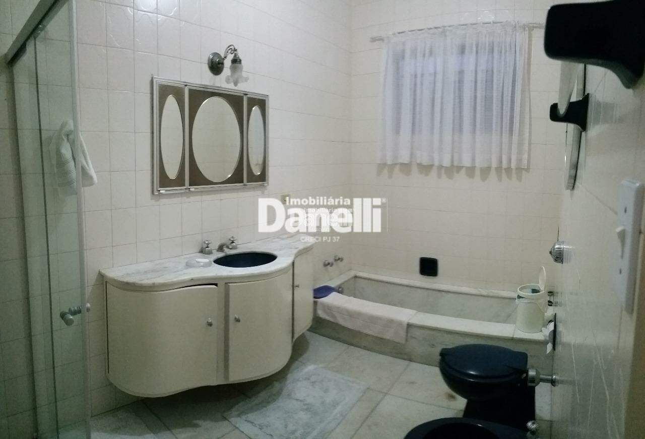Casa à venda no Centro: 