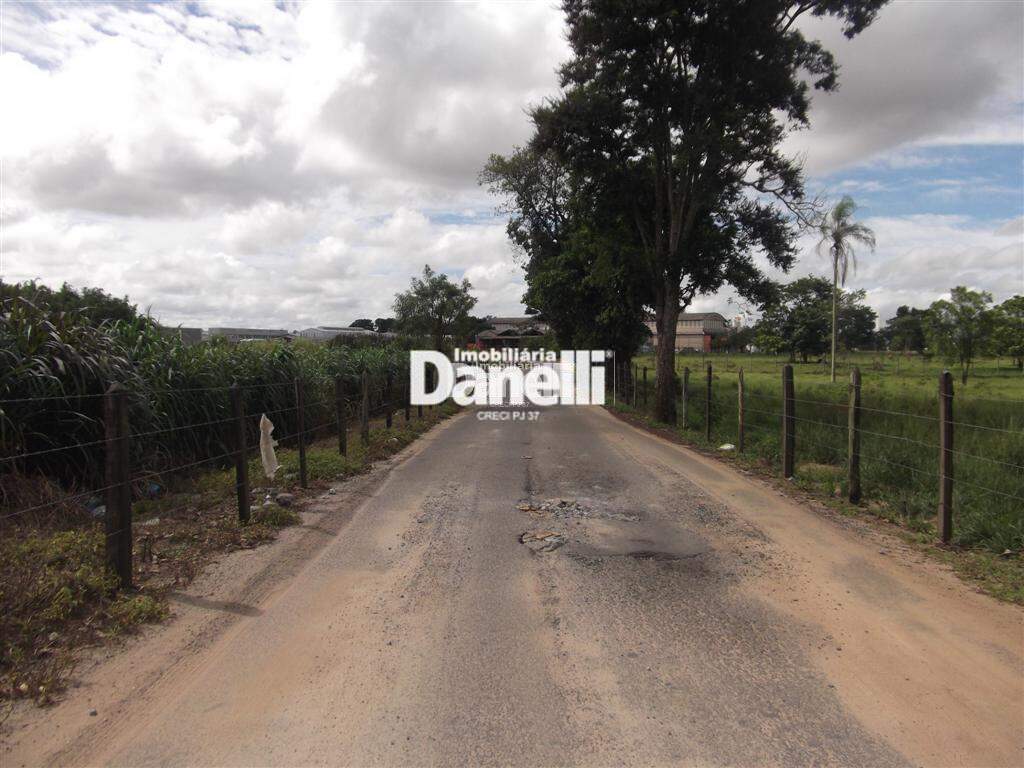 Lote à venda no Quiririm: 