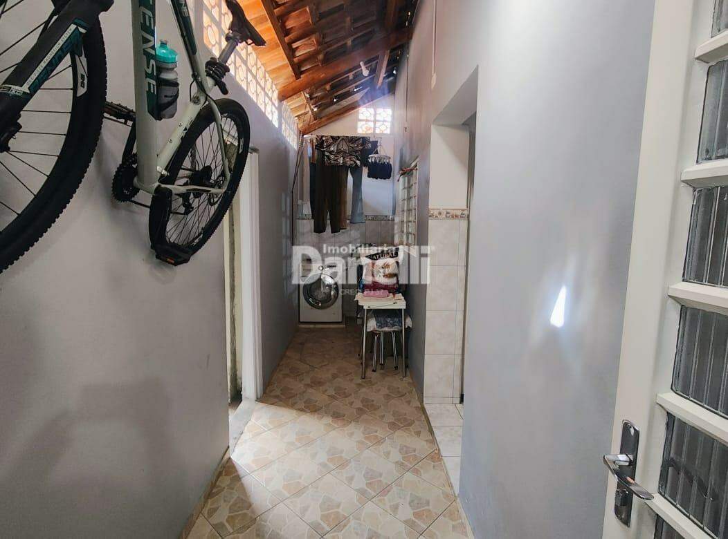 Casa para aluguel no Jardim Jaraguá: 