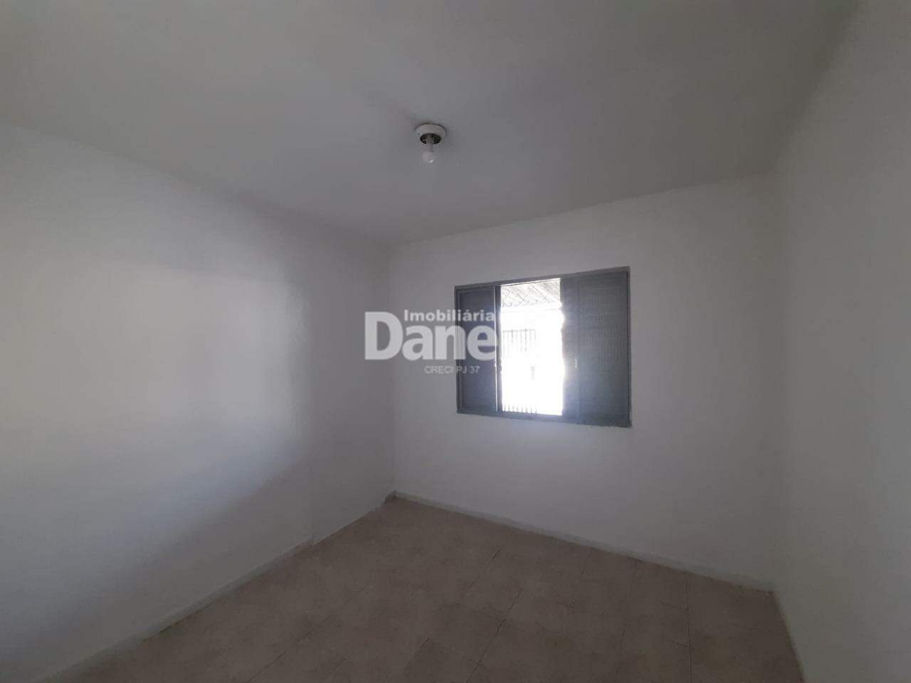 Casa para aluguel no Vila Marly: 