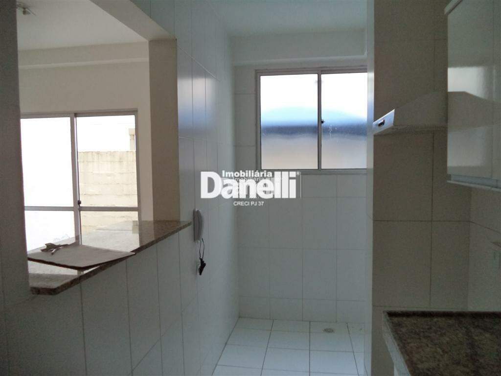 Apartamento para aluguel no Jardim Santa Clara: 