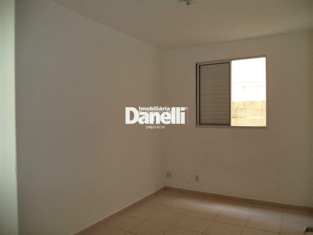 Apartamento para aluguel no Jardim Santa Clara: 