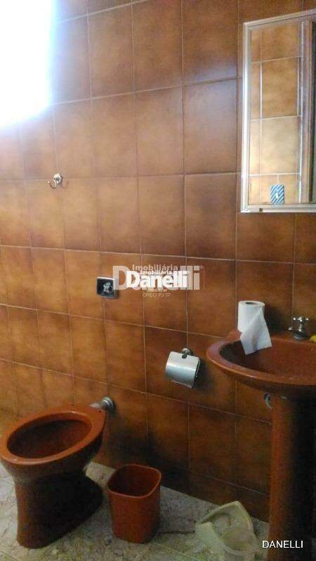 Casa à venda no Centro: 