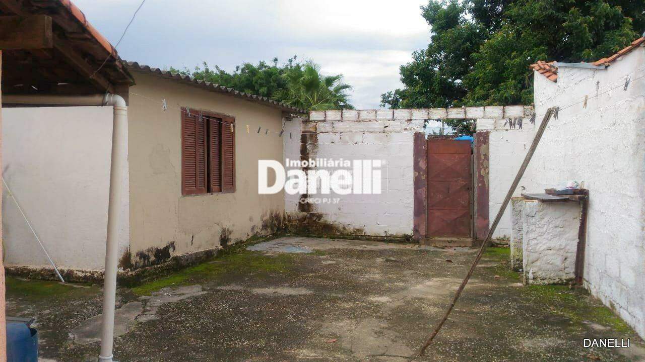 Casa à venda no Centro: 
