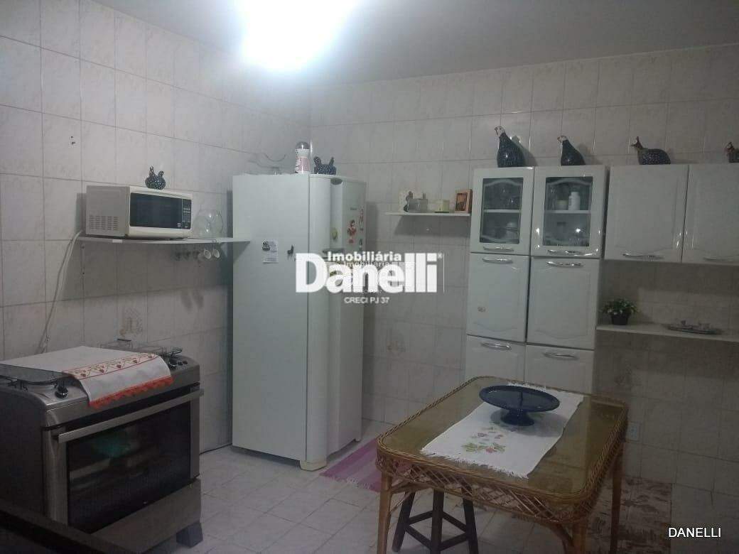 Casa à venda no Vila Areão: 