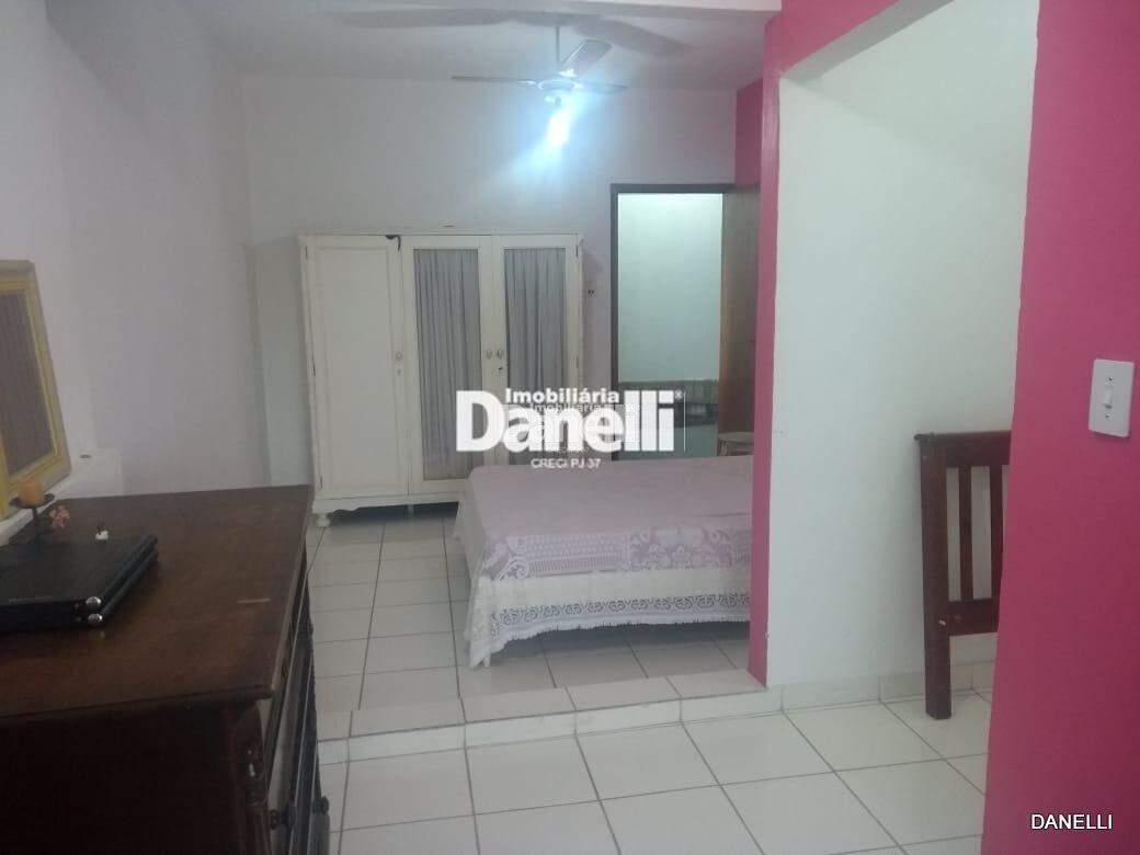 Casa à venda no Vila Areão: 