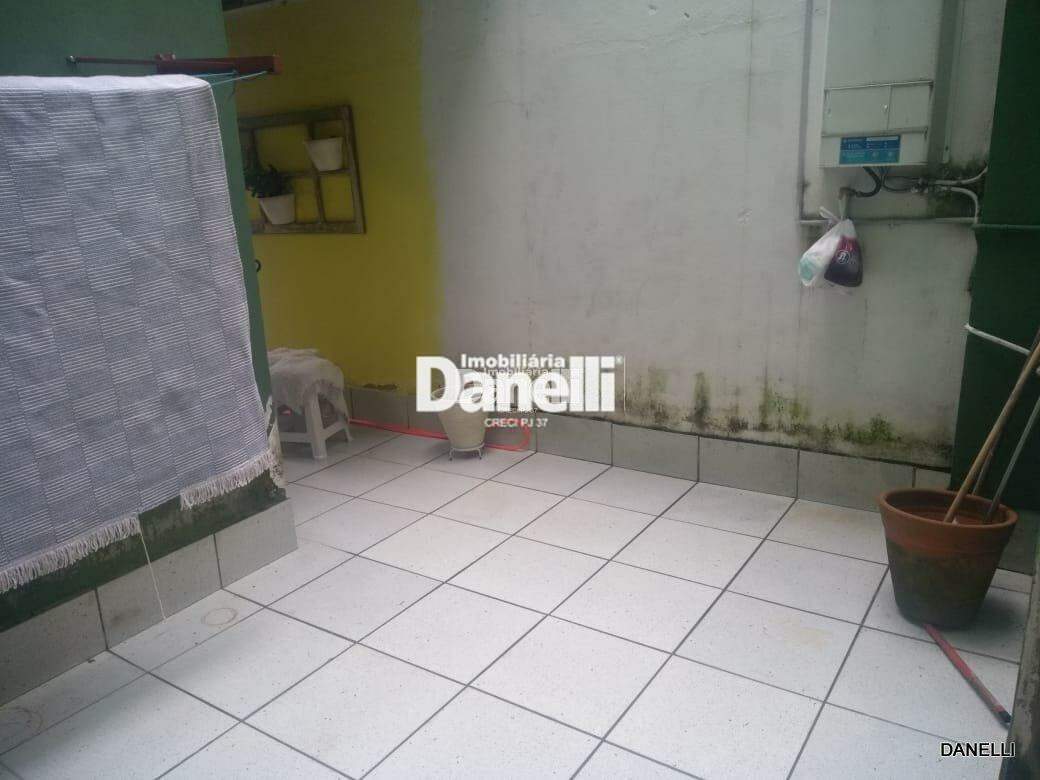 Casa à venda no Vila Areão: 
