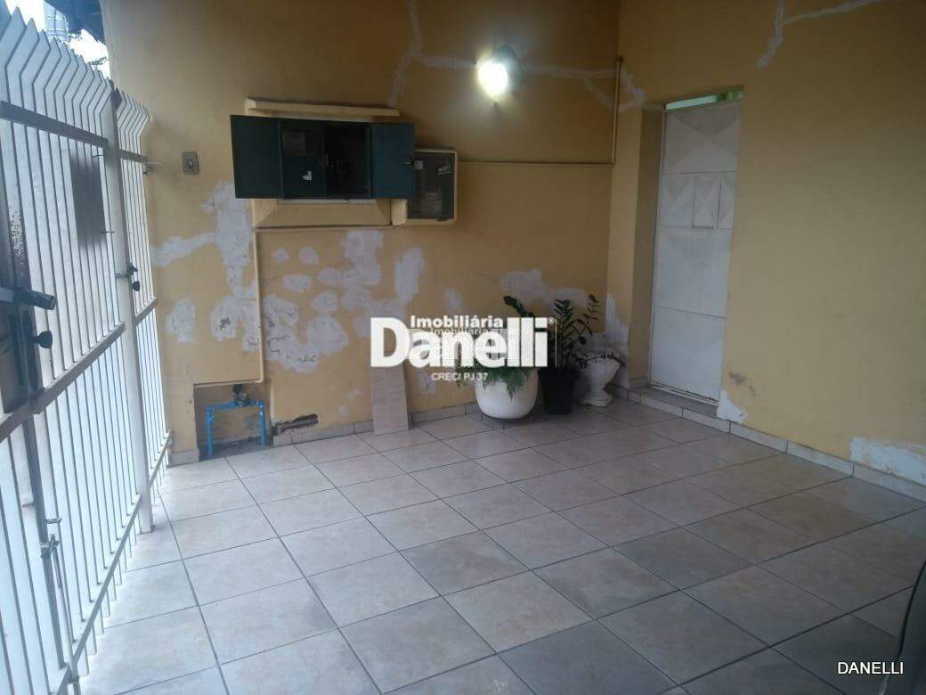 Casa à venda no Vila Areão: 