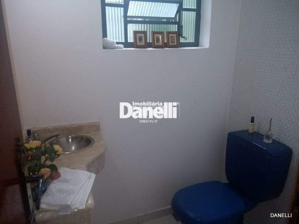 Casa à venda no Vila Areão: 