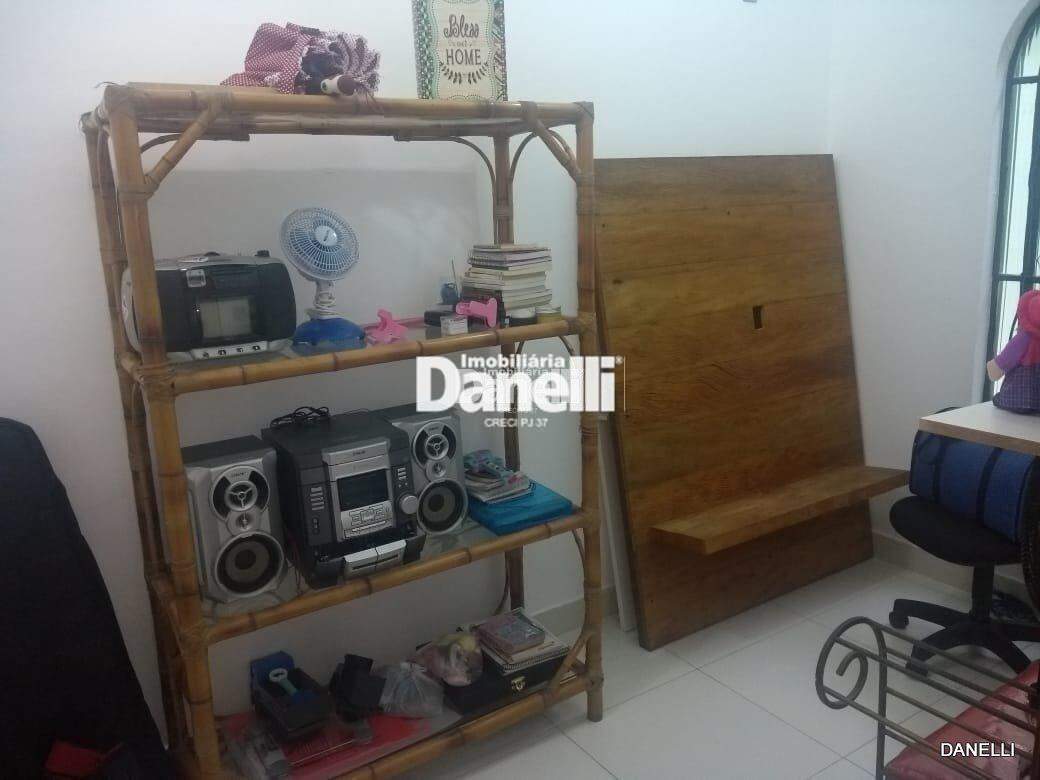 Casa à venda no Vila Areão: 