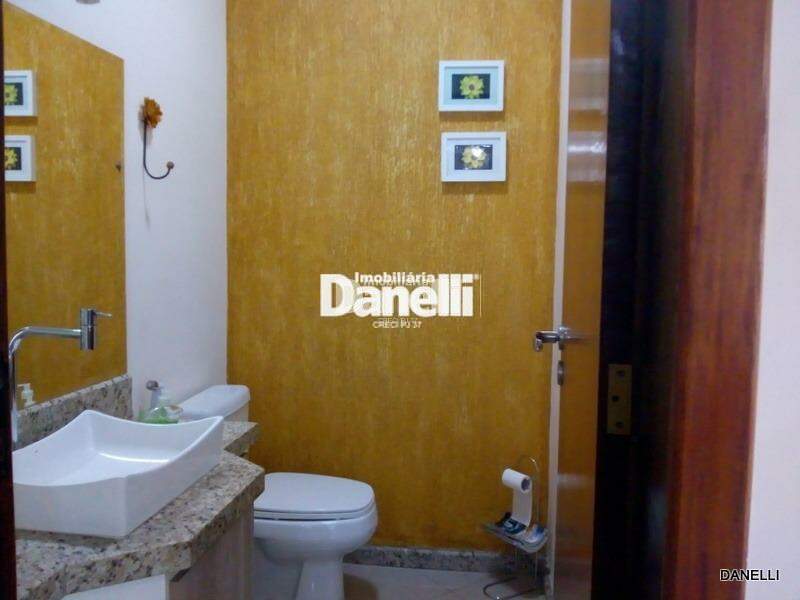 Casa à venda no Granja Daniel: 