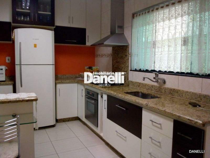 Casa à venda no Granja Daniel: 