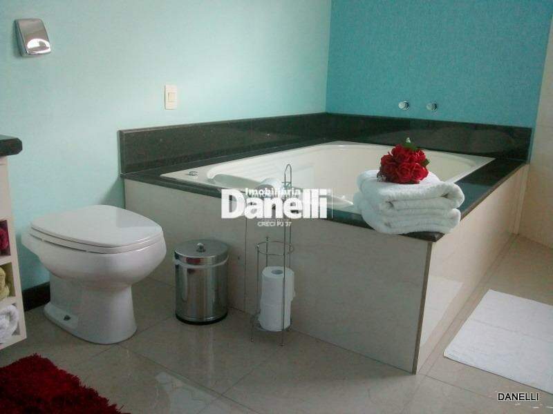 Casa à venda no Granja Daniel: 