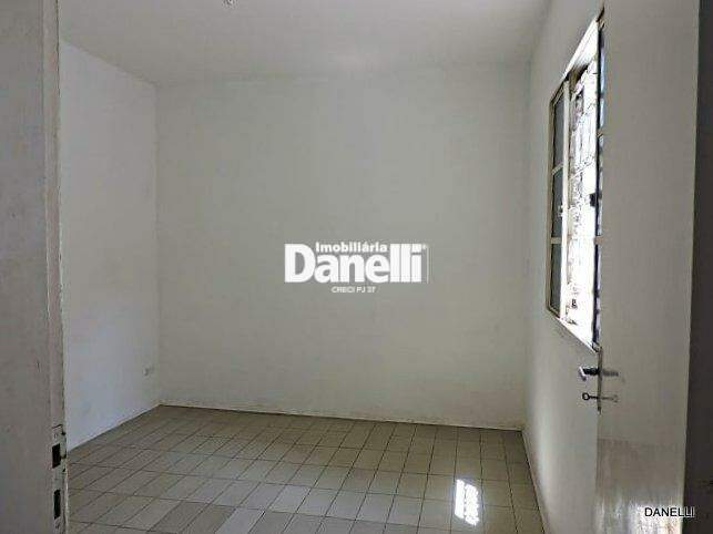 Casa à venda no Centro: 