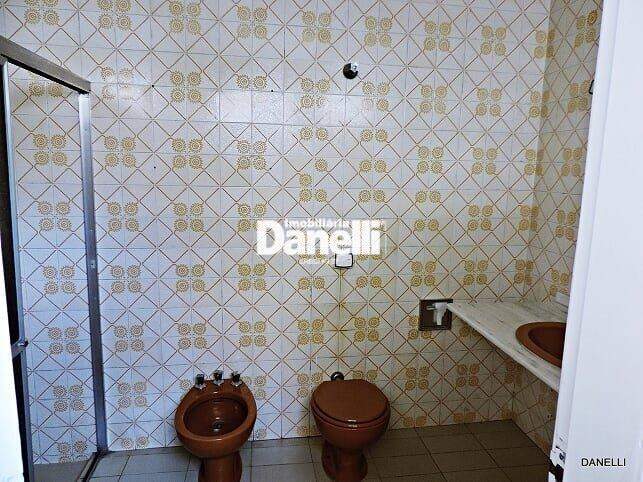 Casa à venda no Centro: 