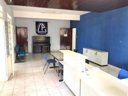 Prédio para aluguel no Centro: Prédio para alugar, Centro - Taubaté/SP