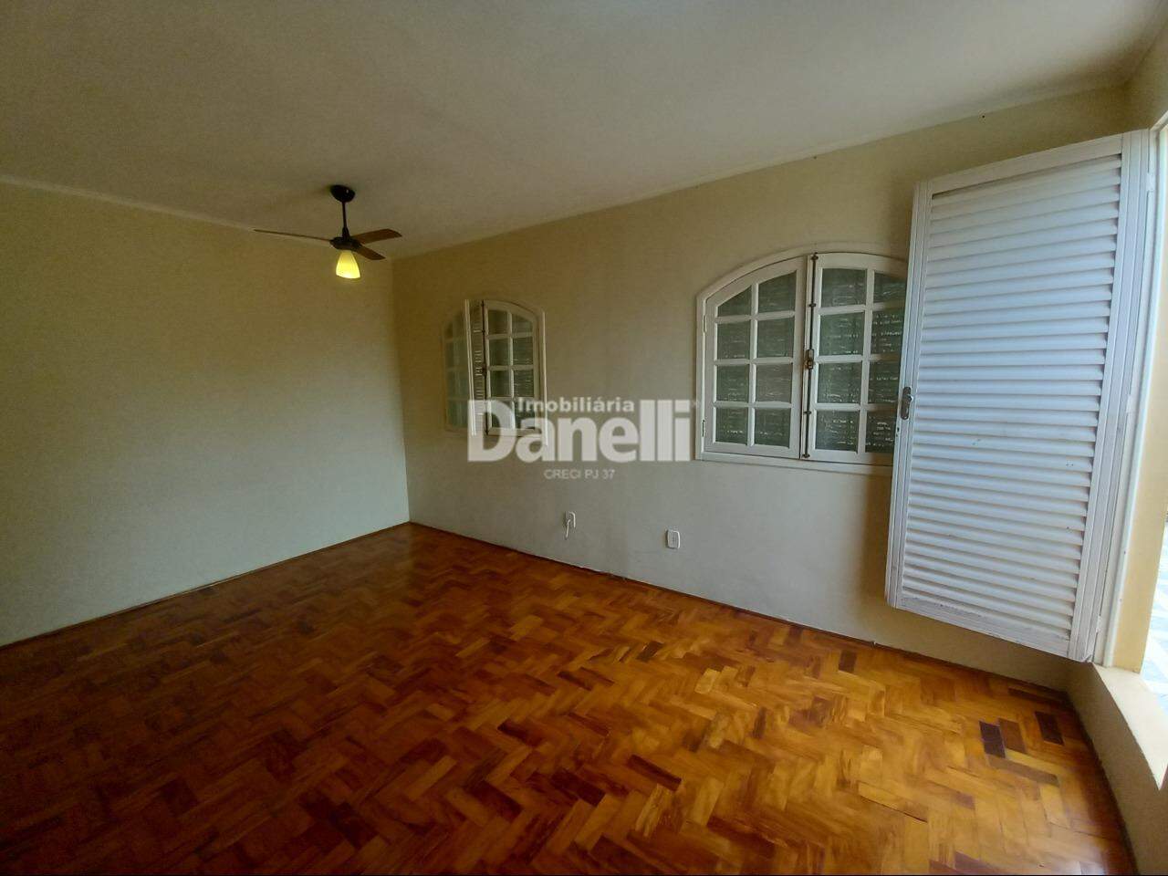 Casa para aluguel no Jardim Santa Clara: 
