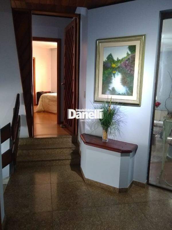 Casa à venda no Jardim das Nações: 